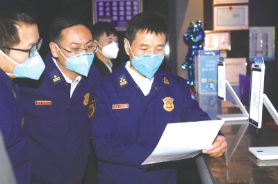p37_b.jpg