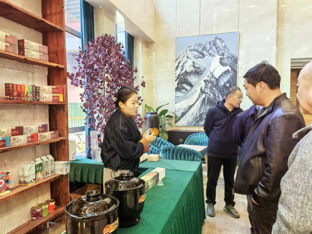 202511/11/0900407_6.png 微信图片_20251111165347_215_140.png