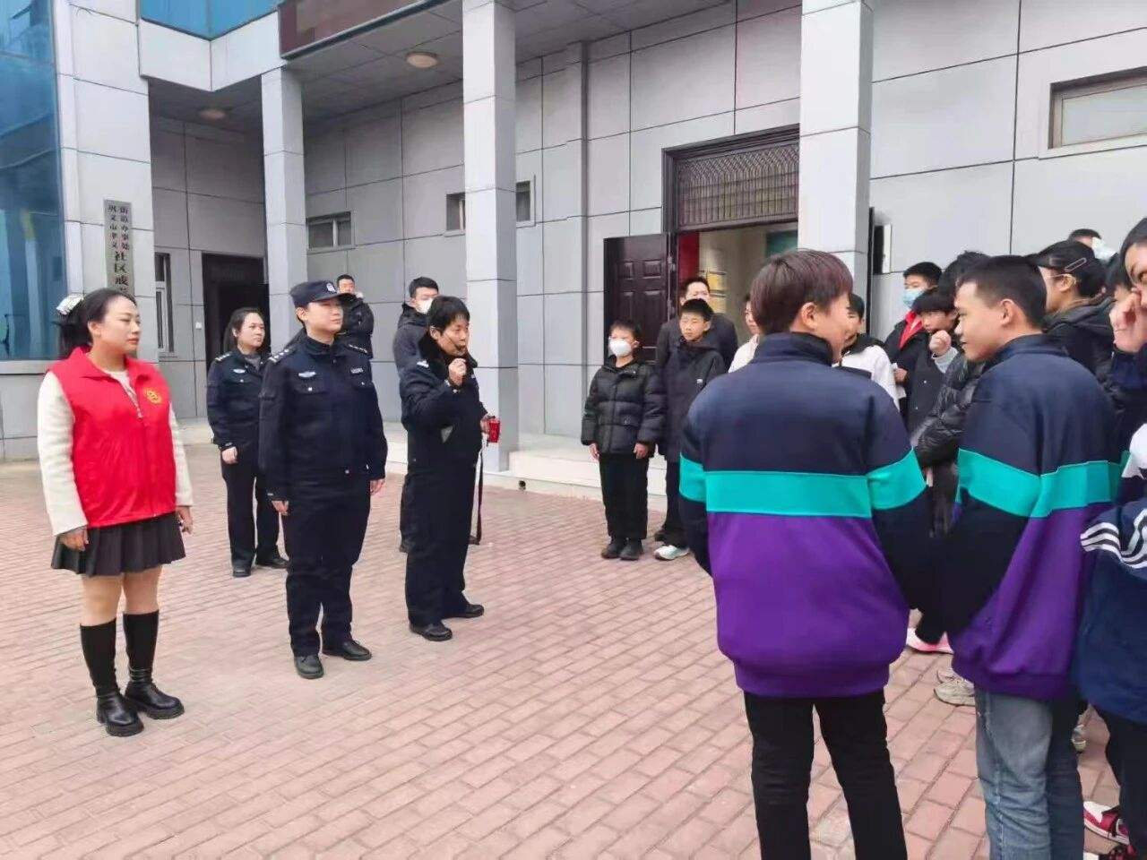 202511/28/0105367_30.jpg a2b6cfc1b6b1dac09d84be71f9a9b83d.jpg