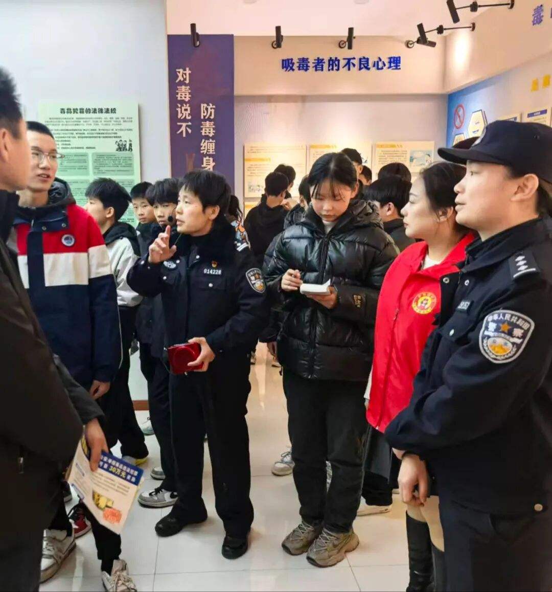 202511/28/0105492_16.jpg 65c72f6312681d4ea62ae92d9fbf461c.jpg