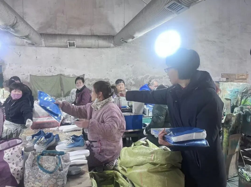 202601/22/1026342_48.png 刘华1.png